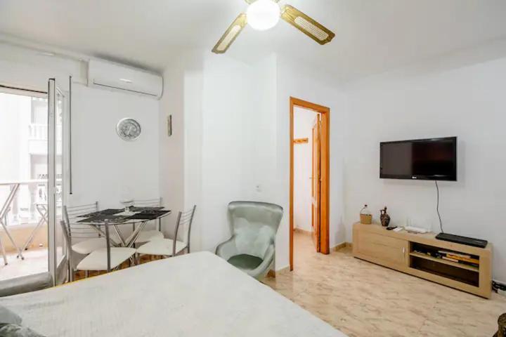 Apartamento Inteiro Acolhedor Perto Da Praia Torrevieja Zewnętrze zdjęcie